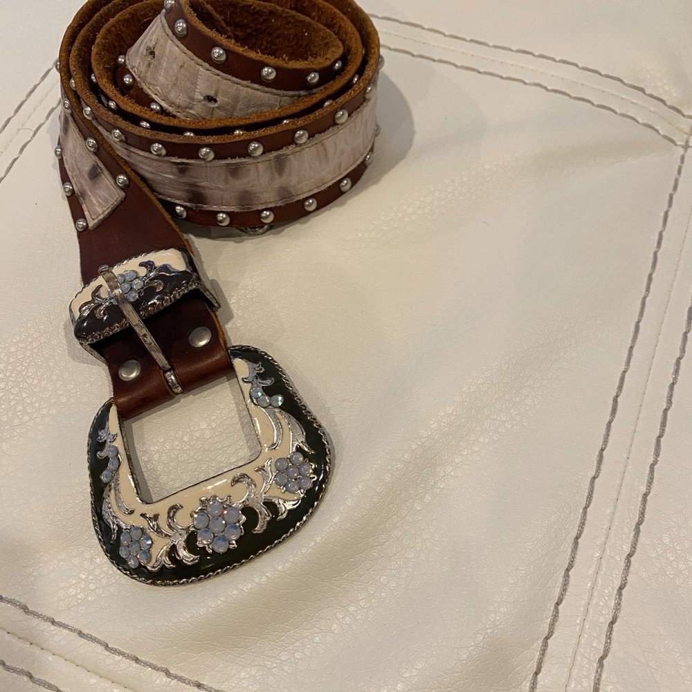 Western Studded Belt with Silver Buckle Belt size M - Picture 3 of 7